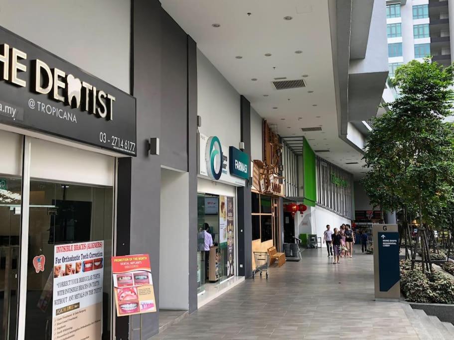 Tropicana Avenue B32-09, Petaling Dzsaja Kültér fotó